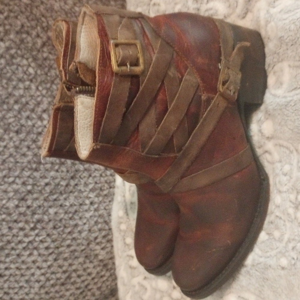 Freebird by Steven Sammi Short Leather Brown Boots Size 6..Make An Offer!.